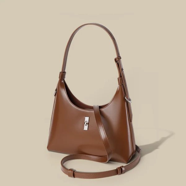 Sac à main en cuir marron avec anse douce pour un confort quotidien