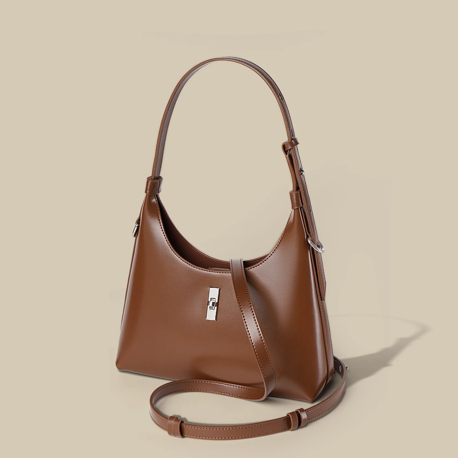 Sac à main rétrospectif en cuir véritable – Format Croissant 2 Sac à main en cuir marron avec anse douce pour un confort quotidien