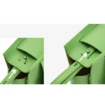 Maroquinerie artisanale : sac vert en cuir avec boucle