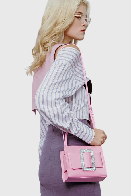 Sac pour femme en cuir rose avec style haute couture