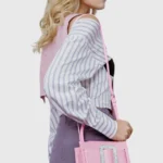 Mini Sac Carré Émeraude avec Boucle Ornée de Diamants – Élégance Haute Couture 12