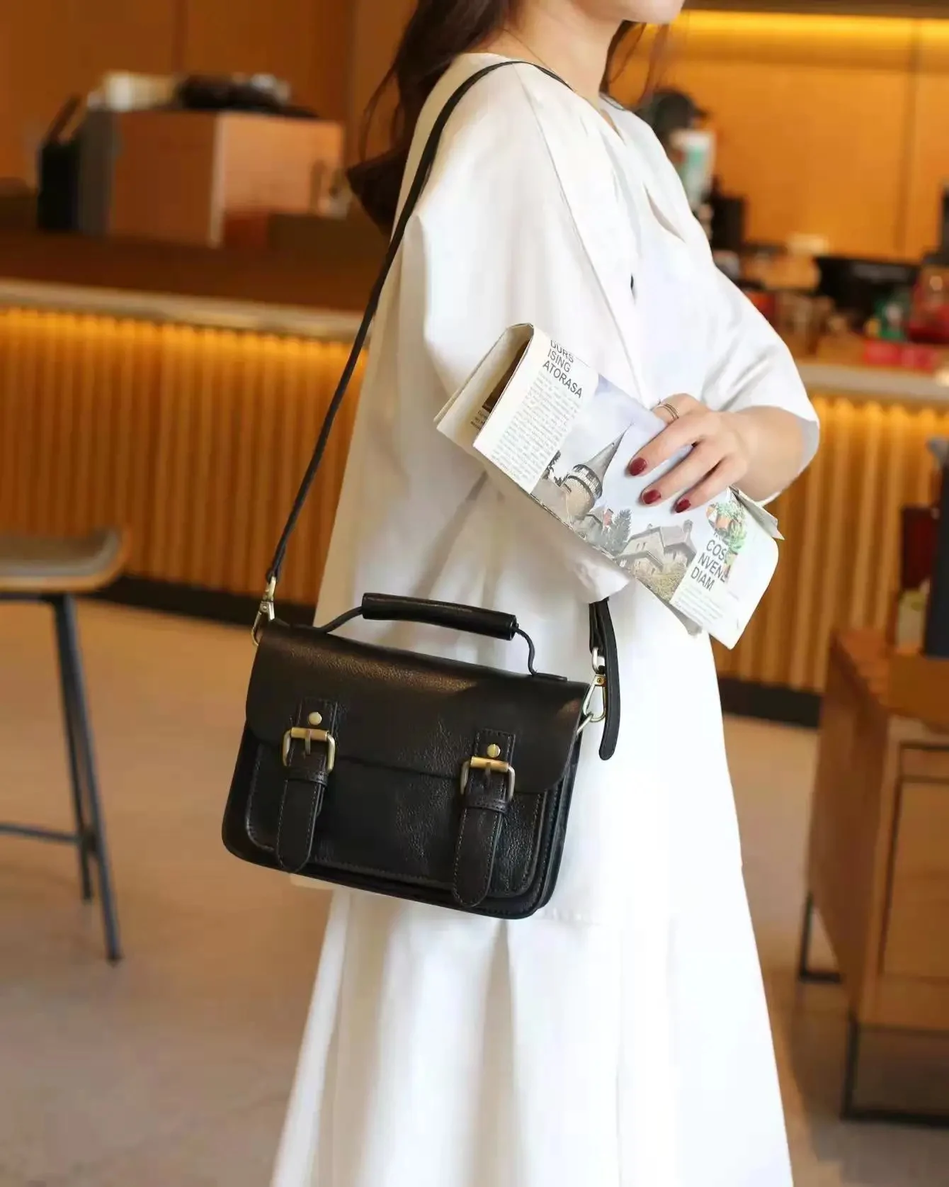 Sac à Bandoulière Mixte en Cuir Végétal Tanné Fait Main - Artisanat de Luxe