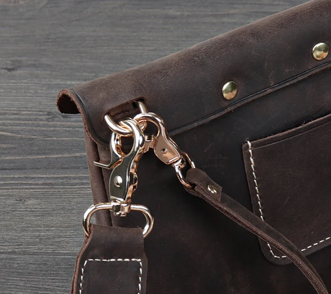 Sac Artisanal en Cuir Vintage - Collection Heritage detail des coutures