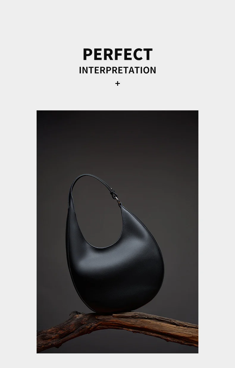 Sac demi-lune en cuir noir avec doublure en coton