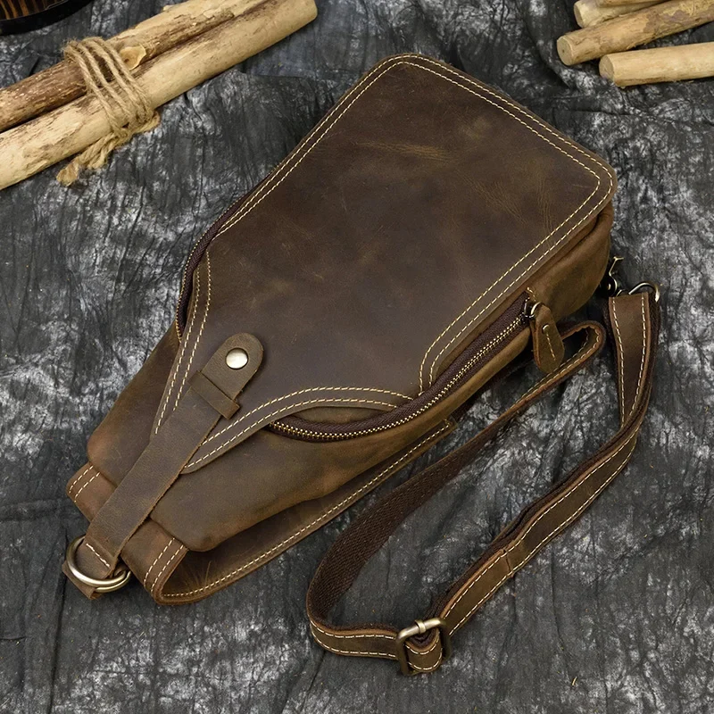 Sac en cuir marron avec look vintage et authentiqu