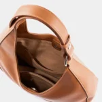 Sac pour femme en cuir marron avec fermeture zippée