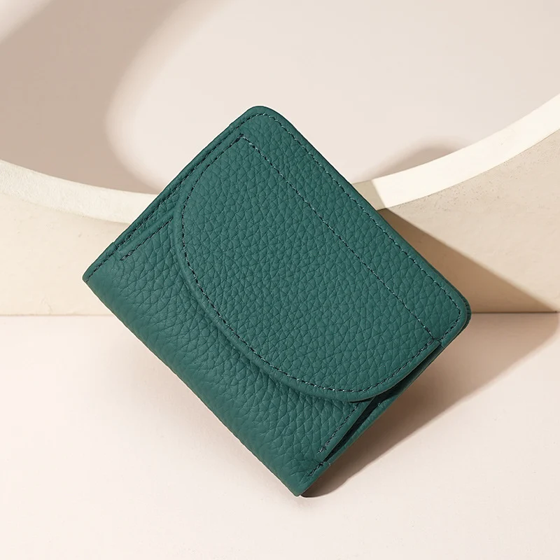 Design japonais élégant pour portefeuille en cuir vert foncé
