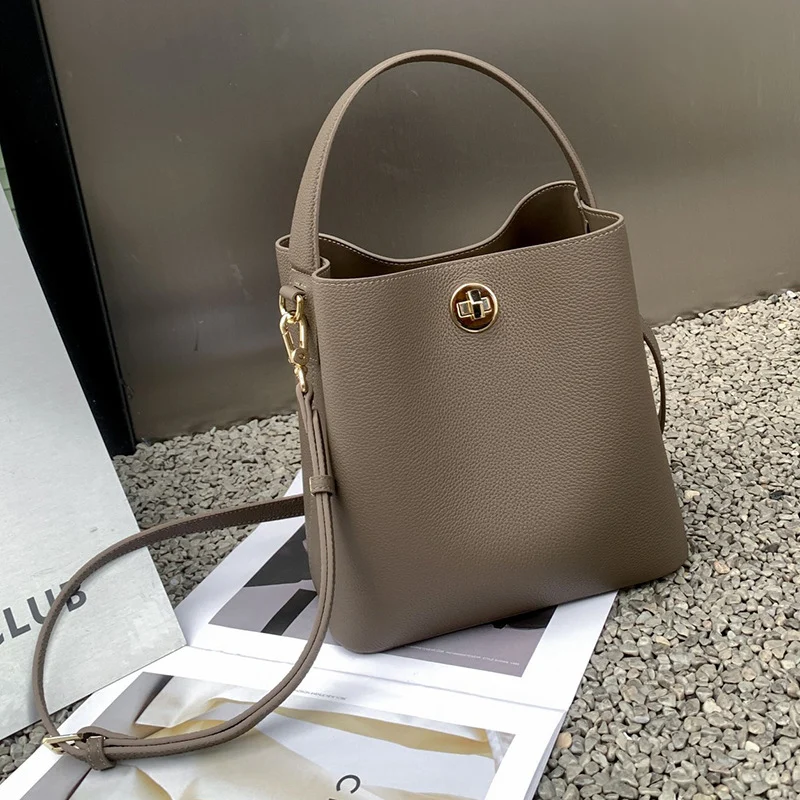 Sac Seau Premium en Cuir Végétal - Collection Light Luxury 8