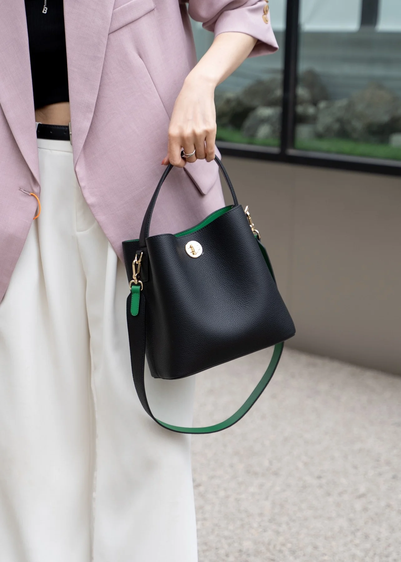 Sac Seau Premium en Cuir Végétal - Collection Light Luxury 4