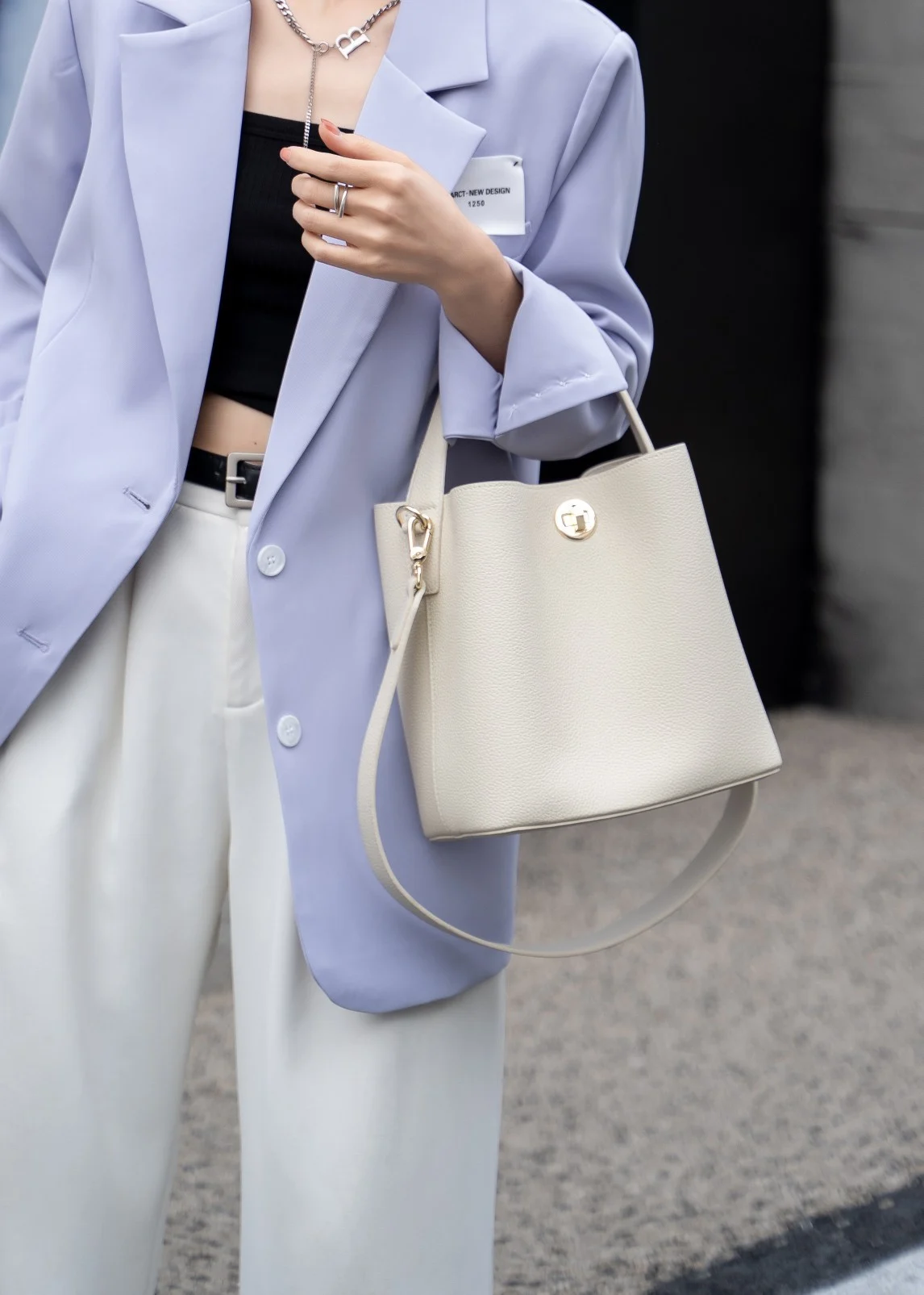 Sac Seau Premium en Cuir Végétal - Collection Light Luxury 10