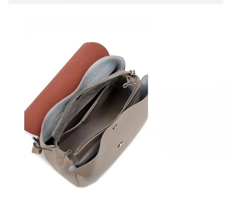 Compartiments internes du sac à dos en cuir véritable