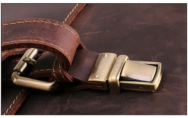 Fermeture zippée et finitions métalliques