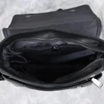 Sac à Bandoulière Vertical en Cuir Premium - Urban Style interrieur