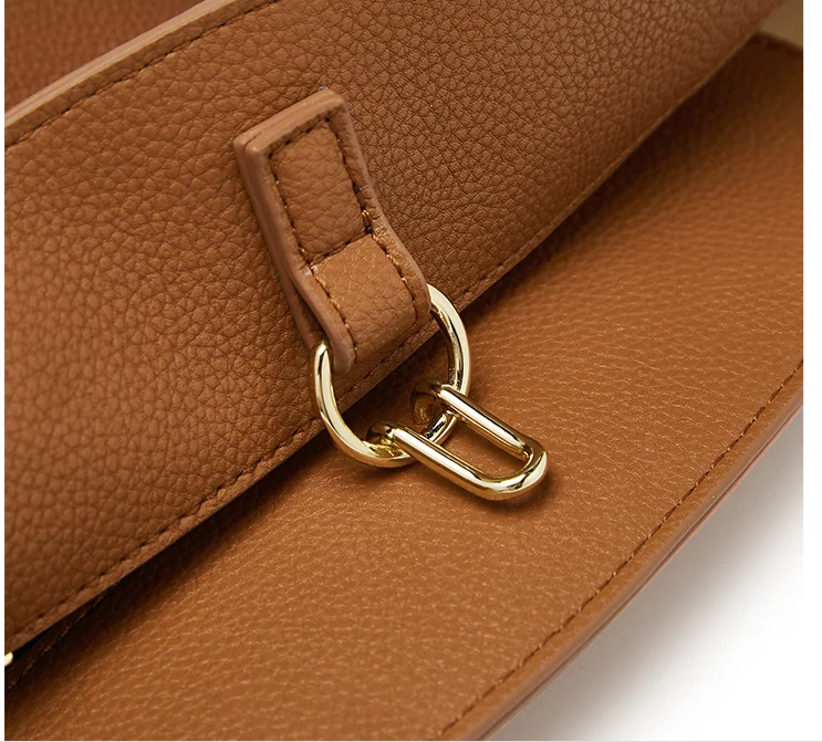 Fermeture-securisee-du-sac-en-cuir-noir-retro.