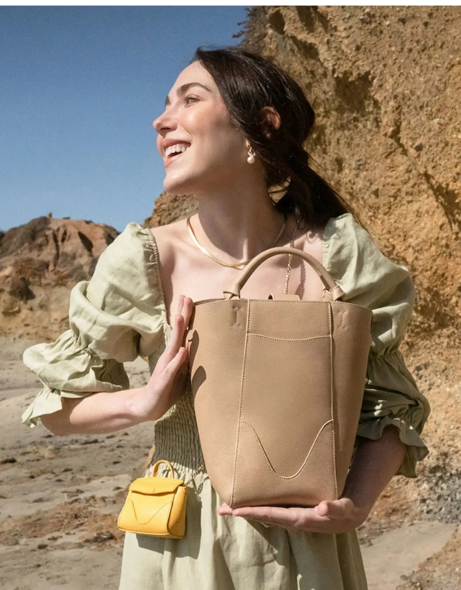 Sac Cabas en Cuir Véritable – Élégance et Grande Capacité pour Femme