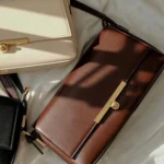 Sac à main vintage français en cuir artificiel beige