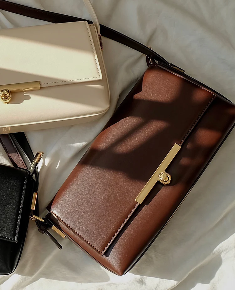 Sac à main vintage français en cuir artificiel beige