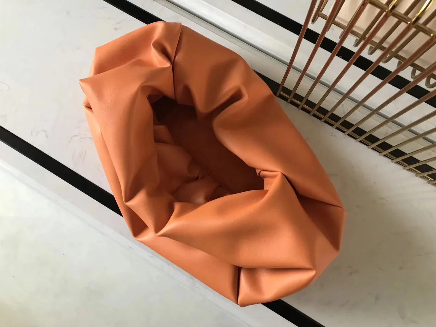 Sac à Main en Cuir pour Femme avec Design Panier