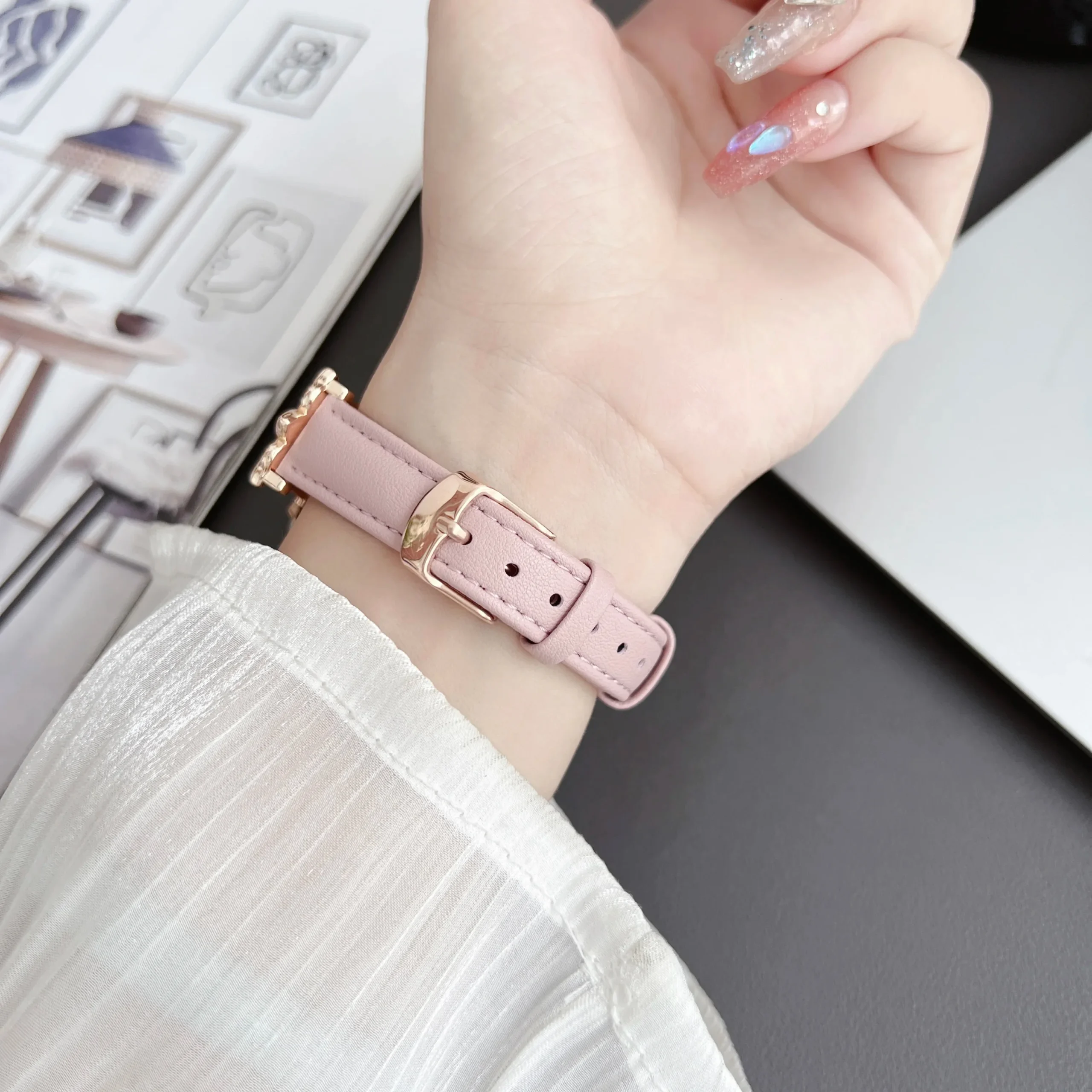 Bracelet Apple Watch Cuir - Élégance et Confort dans des Couleurs Tendance 7 Bracelet Apple Watch Cuir - Élégance et Confort dans des Couleurs Tendance_femme