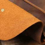 Sac Messenger en Cuir Crazy Horse – Élégance Rétro et Fonctionnalité Moderne