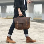 Sac Messenger en Cuir Crazy Horse – Élégance Rétro et Fonctionnalité Moderne
