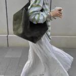 Sac Seau en Cuir Véritable Mat – Élégance et Grande Capacité 15 Sac Seau en Cuir Véritable Mat – Élégance et Grande Capacité