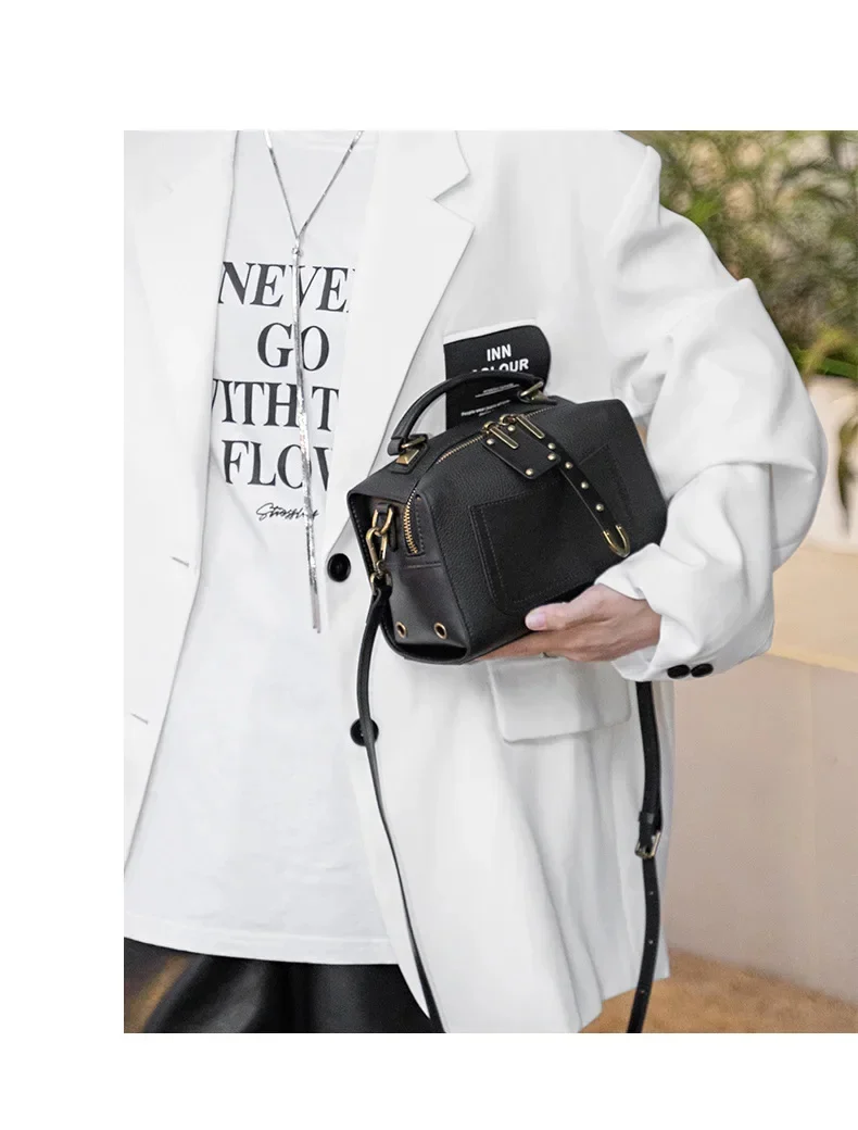 Sac à Bandoulière en Cuir de Vachette – Style Boston Vintage