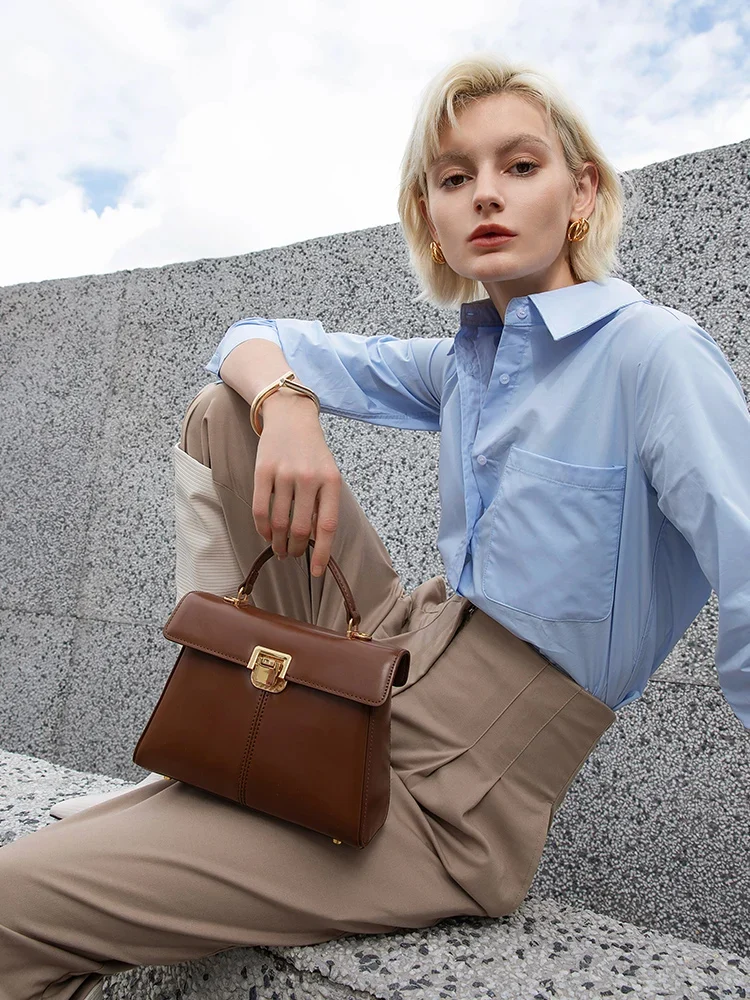 Sac à Main en Cuir de Vachette – Élégance et Polyvalence