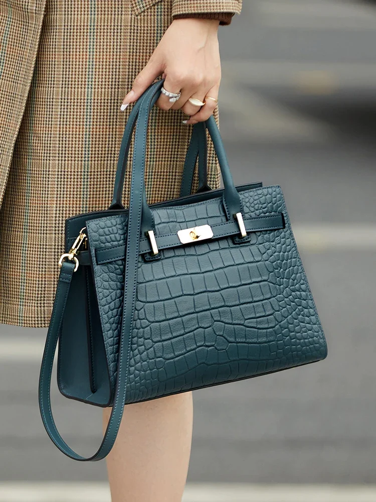 Julia – Élégance Croco & Luxe Durable en Cuir Véritable Certifié 3 Julia – Élégance Croco & Luxe Durable en Cuir Véritable Certifié