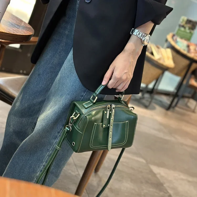 Sac à Bandoulière en Cuir de Vachette – Style Boston Vintage