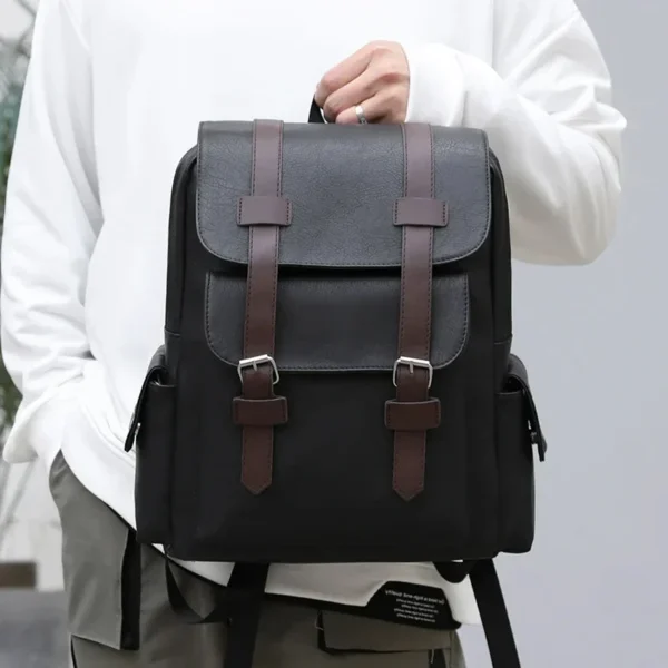 Sac à Dos en Cuir Végétalien – Élégance, Durabilité