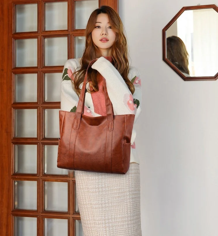 Sac à Main Bandoulière en Similicuir - Élégance et Praticité 8