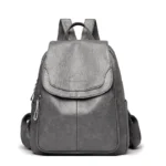 EcoChic Backpack – Sac à Dos en Cuir Souple pour Femmes 15